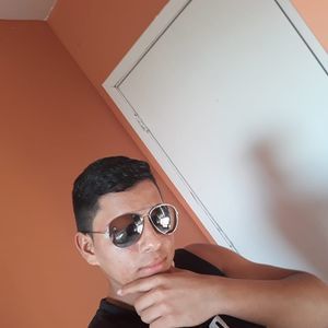 Meet your Posher, Daniel